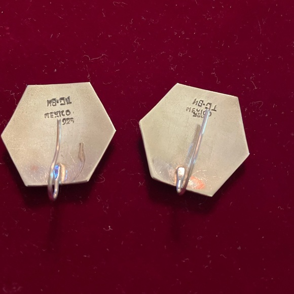 💗Sterling Silver Earrings - Picture 2 of 3